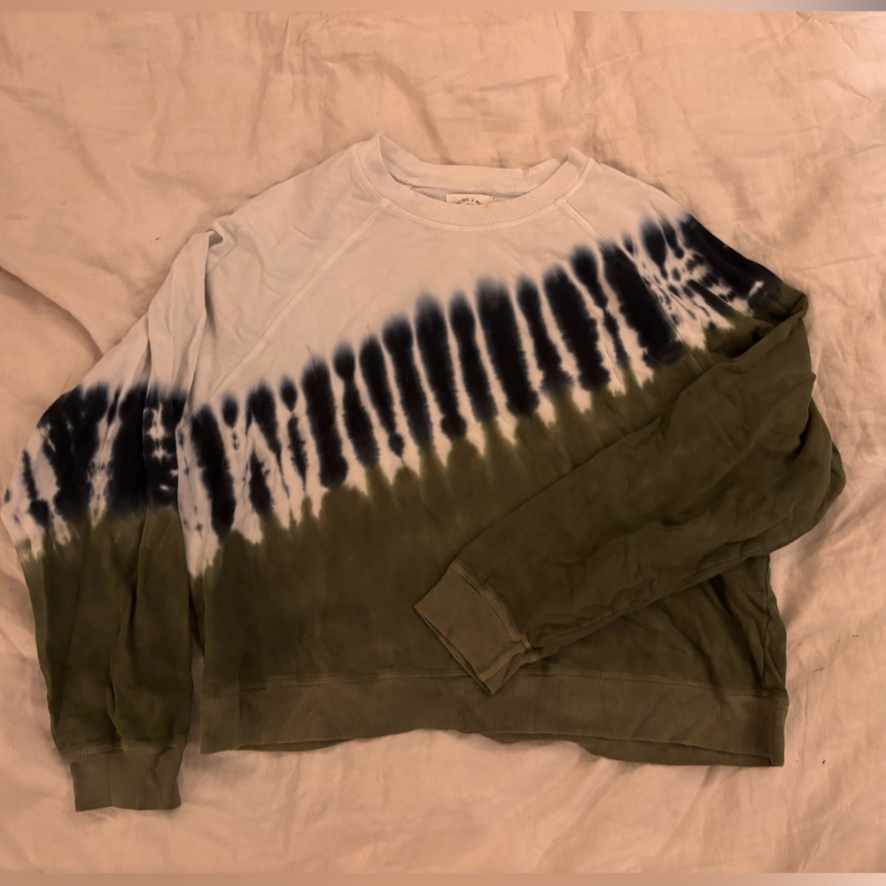 Electric & Rose Olive and Navy Tie-Dye Crewneck Sweater 0065